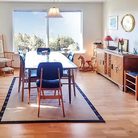 펜션 Stunning In With House A Mountain View
